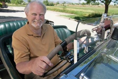 Tác giả Clive Cussler. (Nguồn: CNN)