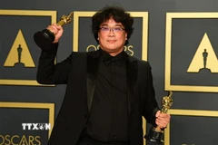 Đạo diễn phim 'Parasite' Bong Joon-ho tại Lễ trao giải Oscar lần thứ 92 ở nhà hát Dolby, Los Angeles, Mỹ, ngày 9/2/2020. (Ảnh: AFP/TTXVN)