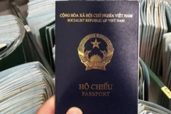Hộ chiếu phổ thông mẫu mới của Việt Nam.