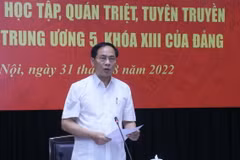 Ủy viên Trung ương Đảng, Bí thư Ban Cán sự Đảng, Bộ trưởng Bộ Ngoại giao Bùi Thanh Sơn chủ trì hội nghị. (Ảnh: Lâm Khánh/TTXVN)