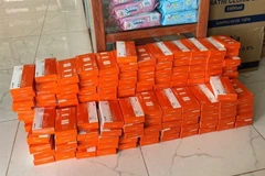 Số bộ xét nghiệm không rõ nguồn gốc bị phát hiện và tạm giữ. (Ảnh: TTXVN phát)