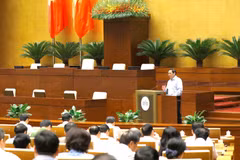 Thủ tướng Chính phủ Phạm Minh Chính giới thiệu chuyên đề tại hội nghị. (Ảnh: Phương Hoa/TTXVN)
