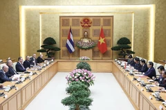 Thủ tướng Phạm Minh Chính hội đàm với Thủ tướng Cuba Manuel Marrero Cruz. (Ảnh: Dương Giang/TTXVN)