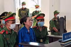 Nói lời sau cùng trước khi Hội đồng xét xử, bị cáo bị cáo Nguyễn Thị Kim Hạnh một mực kêu oan. (Ảnh: Công Mạo/TTXVN)