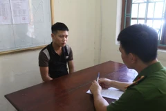 Đối tượng Lê Văn Mạnh tại cơ quan công an. (Nguồn: VOV)