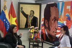 Đại sứ Venezuela tại Việt Nam Tatiana Pugh Moreno trả lời phỏng vấn TTXVN. (Ảnh: TTXVN)