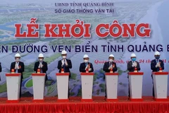 Lễ khởi công Dự án thành phần 1-đường ven biển thuộc Dự án Đường ven biển và cầu Nhật Lệ 3. (Ảnh: Đức Thọ/TTXVN)
