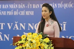 Phó Giám đốc Sở Văn hóa và Thể thao Thành phố Hồ Chí Minh Nguyễn Thị Thanh Thúy phát biểu tại buổi họp mặt. (Ảnh: Thu Hương/TTXVN)