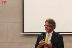 HLV Philippe Troussier được bổ nhiệm làm huấn luyện viên trưởng U18 Việt Nam. (Ảnh: PVF)