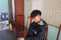 Đối tượng Phong tại cơ quan công an. (Ảnh: Đậu Tất Thành/TTXVN)