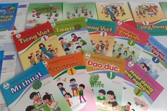 Bộ sách Cánh diều do Nhà xuất bản Đại học Sư phạm biên soạn. (Ảnh: Đức Hạnh/TTXVN)