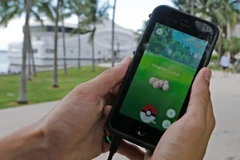 Trò chơi Pokemon Go vẫn đang gây cơn sốt trên toàn cầu. (Nguồn: AP)