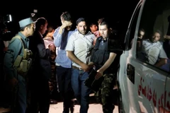 Các sinh viên hốt hoảng khi xảy ra vụ tấn công. (Nguồn: Reuters)