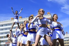 Hội thi là dịp để các cô gái Nga thể hiện tài năng và nét đẹp của mình. (Ảnh: Trần Hiếu/Vietnam+)