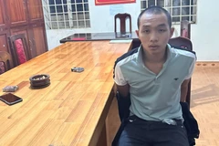 Đối tượng K' Duy tại công an huyện Đức Trọng. (Nguồn: thanhnien.vn)