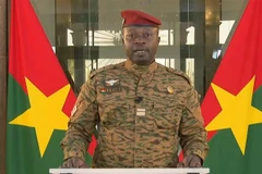 Người đứng đầu chính quyền quân sự tại Burkina Faso, Trung tá Paul-Henri Sandaogo Damiba. (Ảnh: AFP/TTXVN)