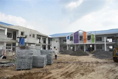 Trường mần non số 3 - Khu tái định cư Lộc An-Bình Sơn đã cơ bản hoàn thành. (Ảnh: Công Phong/TTXVN)