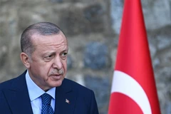 Tổng thống Thổ Nhĩ Kỳ Tayyip Erdogan tại một cuộc họp báo ở Istanbul ngày 16/10/2021. (Ảnh: AFP/TTXVN)