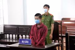 Bị cáo Đào Minh Châu tại Tòa án nhân dân thành phố Phan Thiết (Bình Thuận). (Ảnh: Nguyễn Thanh/TTXVN)