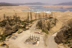Cảnh khô hạn do nắng nóng kéo dài tại một hồ nước ở California (Mỹ), ngày 5/9/2021. (Ảnh: AFP/TTXVN)