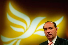 Quốc vụ khanh về phòng chống tội phạm của Anh từ chức