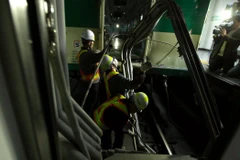 Nổ ở nhà ga tàu điện ngầm gần Seoul, 11 người bị thương