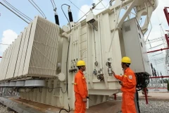 Đóng điện Trạm biến áp 500/220kV Trung tâm Điện lực Duyên Hải