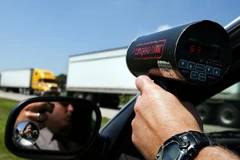 Đức triển khai hơn 13.000 cảnh sát trong ngày "bắn tốc độ" 