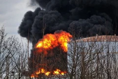 Nổ bồn hóa chất tại nhà máy lọc dầu lớn nhất nước Đức