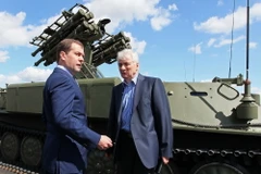 Chi phí quân sự toàn cầu giảm 1,9% trong năm 2013