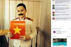 Học sinh Nga mặc trang phục Stalin đóng vở kịch trong Kinh thánh