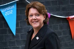 Bộ trưởng Văn hóa, Truyền thông Anh từ chức vì bê bối 