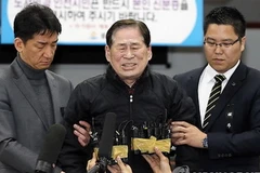 Chủ tịch công ty chủ quản phà SEWOL bị bắt với tội ngộ sát