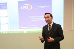 Giới thiệu dự án FIRST với trí thức Việt Nam tại Anh