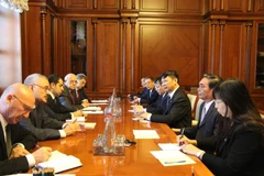 Thường trực Ban Bí thư hội kiến với lãnh đạo Azerbaijan