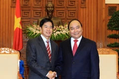 Việt Nam luôn dành ưu tiên cao nhất cho quan hệ với Lào