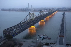 Cầu biên giới hữu nghị Trung-Triều hoãn khai trương vô thời hạn