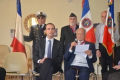 "Lính thợ" Việt Nam tại Pháp được trao Huân chương Công trạng