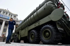 Trung Quốc là quốc gia đầu tiên sở hữu tên lửa S-400 của Nga