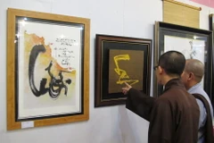 Hà Nội: Triển lãm thư pháp "Khuyến học" mừng Xuân Ất Mùi 