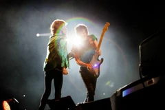 Rolling Stones thu âm đĩa đơn ủng hộ nạn nhân động đất ở Nepal