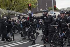 Biểu tình bạo lực trên khắp nước Mỹ trong ngày Quốc tế Lao động 