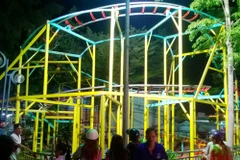 Chuyển nạn nhân vụ rơi tàu lượn siêu tốc lên Bệnh viện Chợ Rẫy