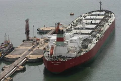 Venezuela quyết định hoãn nhập khẩu dầu của Algeria