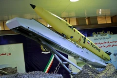 Fateh-313. (Nguồn: en.mehrnews.com)