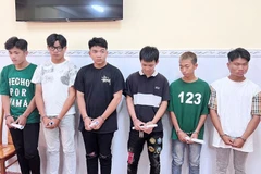 Bắt tạm giam các đối tượng Danh, Hoàng, Vàng, Thắng, Nam, Hậu. (Ảnh: Công can cung cấp)