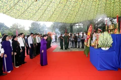 Chủ tịch Quốc hội Nguyễn Thị Kim Ngân dự Lễ truy điệu và an táng hài cốt các liệt sỹ được quy tập trên địa bàn tỉnh Tây Ninh và các liệt sỹ quân tình nguyện Việt Nam hy sinh trong các thời kỳ chiến tranh ở Campuchia giai đoạn XVIII. (Ảnh: Trọng Đức/TTXVN)