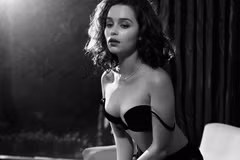 "Mẹ rồng" Emilia Clarke là người phụ nữ gợi cảm nhất hành tinh