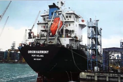 Tàu chở dầu của Malaysia bị cướp biển đưa tới Campuchia