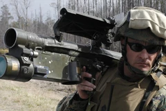 Latvia mua tên lửa đất đối không Stinger của Mỹ để "đề phòng Nga"